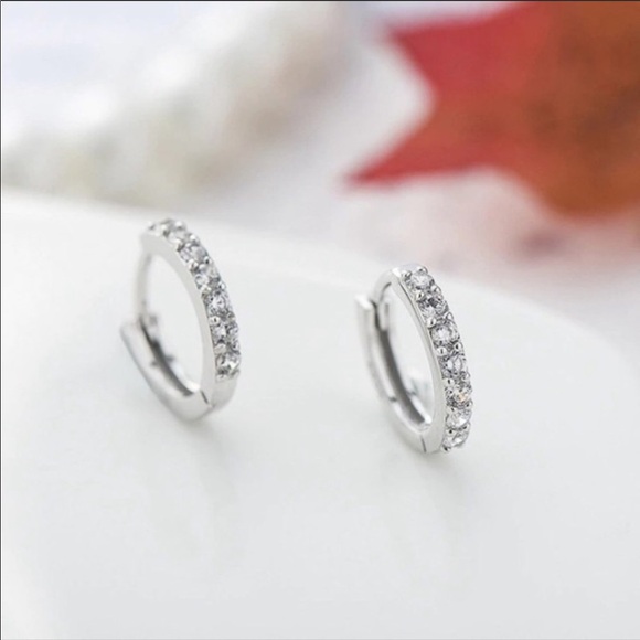 New 925 Sterling Silver Round Diamond Huggie Hoops - Picture 6 of 7